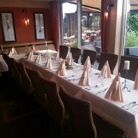 Hotel Schweicher Hof 3*